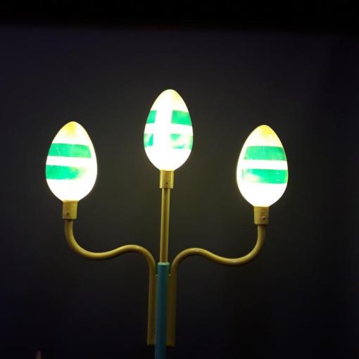 Lampadaire Oeuf de Pâques